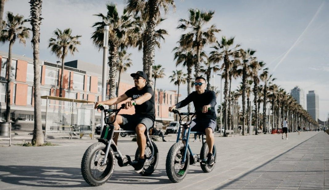 Location fun bikes - beach cruiser